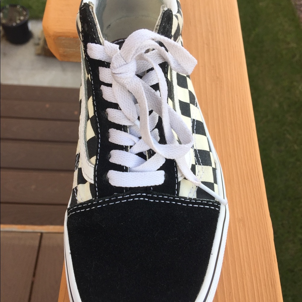 Checkered Vans! ๐ป๐ - Picture 3 of 5